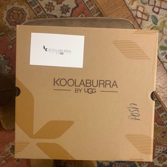 Like new Koolaburra By Ugg Boots, Size 8 - Picture 7 of 9